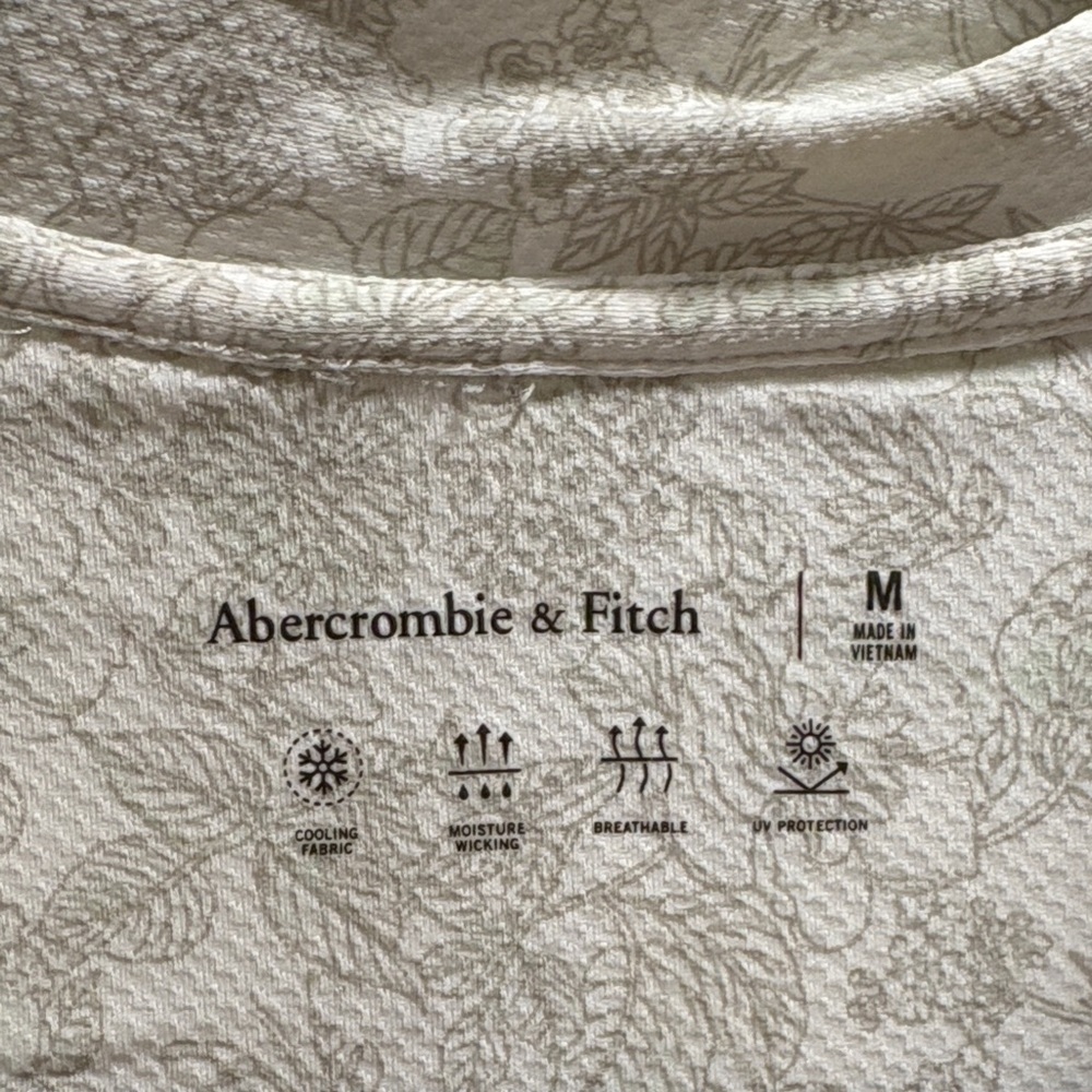 Abercrombie & Fitch Floral Patterned Polo Shirt - Picture 2 of 3